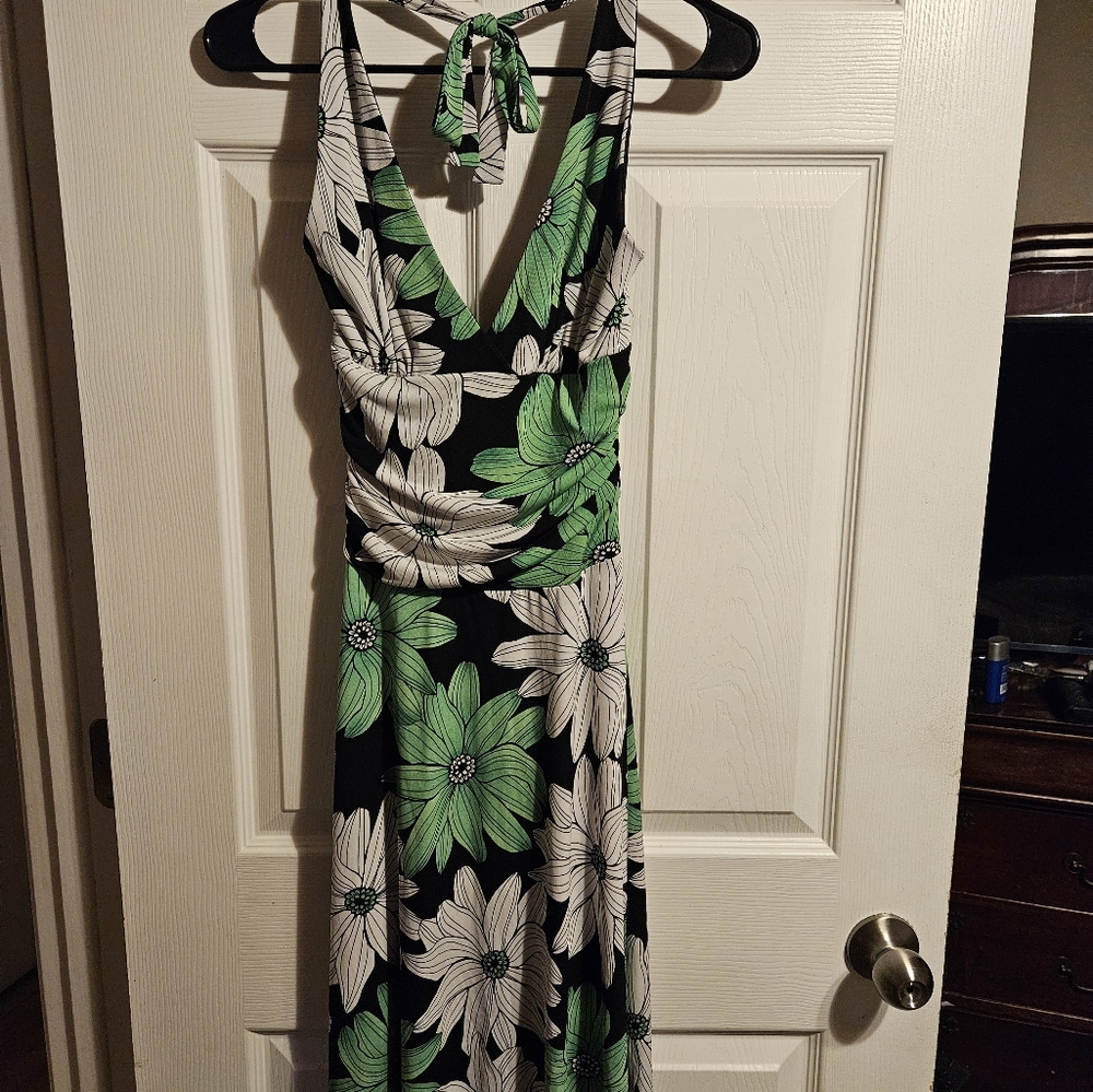 Size Medium women's summer dress